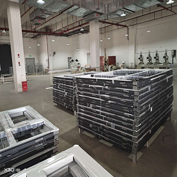 三樂防火窗工廠內(nèi)部實(shí)拍